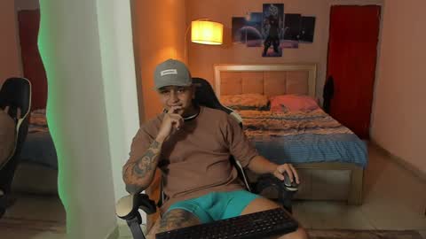 Snapshot of jake_pons chatting on 1, 2, 2025 Jake Pons online show from 1, 2, 2025