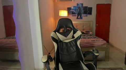 Snapshot of jake_pons chatting on 11, 3, 2025 Jake Pons online show from 11, 3, 2025