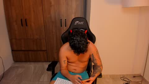 Snapshot of jake_pons chatting on 18, 9, 2025 Jake Pons online show from 18, 9, 2025