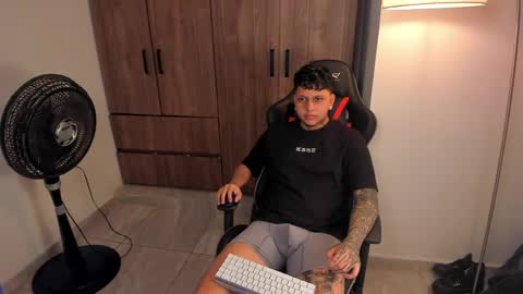 Snapshot of jake_pons chatting on 27, 5, 2026 Jake Pons online show from 27, 5, 2026