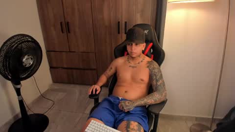 Snapshot of jake_pons chatting on 8, 6, 2026 Jake Pons online show from 8, 6, 2026