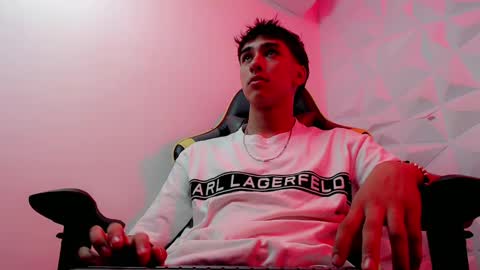 Snapshot of jake_tripp chatting on 10, 12, 2024 jake_tripp online show from 10, 12, 2024