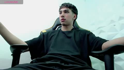 Snapshot of jake_tripp chatting on 17, 12, 2024 jake_tripp online show from 17, 12, 2024