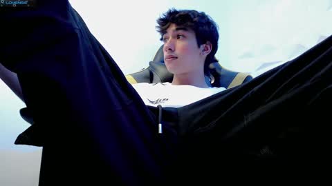 Snapshot of jake_tripp chatting on 19, 2, 2025 jake_tripp online show from 19, 2, 2025