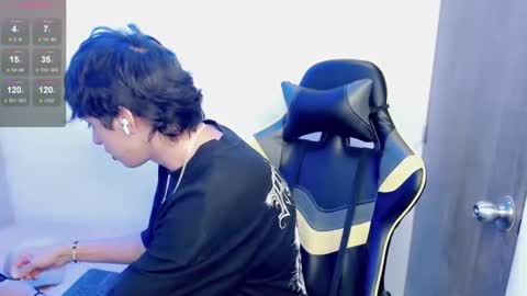 Snapshot of jake_tripp chatting on 6, 11, 2025 jake_tripp online show from 6, 11, 2025