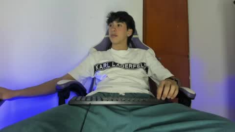 Snapshot of jake_tripp__ chatting on 27, 3, 2026 jake online show from 27, 3, 2026