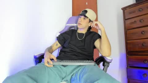 Snapshot of jake_tripp__ chatting on 10, 4, 2026 jake online show from 10, 4, 2026
