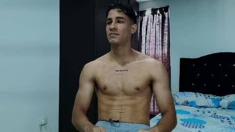 Snapshot of jakemonroe1 chatting on 6, 4, 2026 JakeMonroe online show from 6, 4, 2026