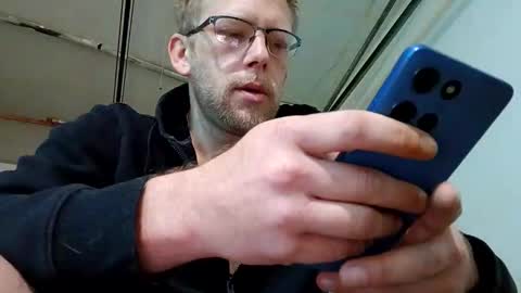 JakeysSnakey420 online show from 7, 4, 2026