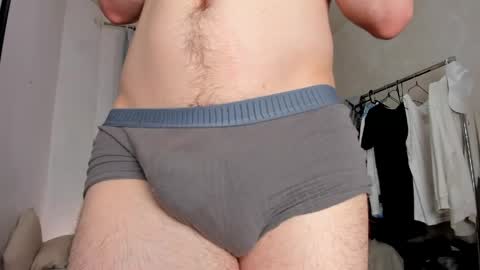 Snapshot of jame_flow chatting on 30, 4, 2026 Hey there Im Jame online show from 30, 4, 2026