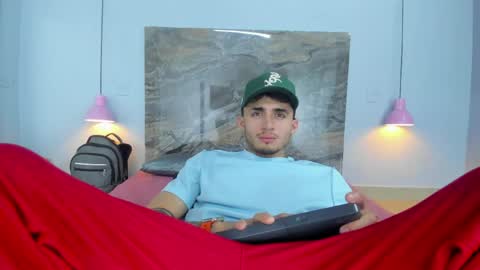 Snapshot of james_06_ chatting on 17, 5, 2026 james_06_ online show from 17, 5, 2026