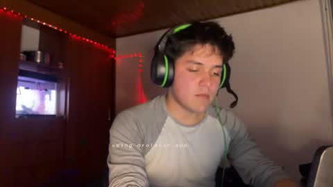 Snapshot of james__taylor21 chatting on 14, 2, 2025 JAMES TAYLOR online show from 14, 2, 2025