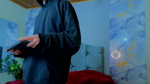 james_adamss_ online show from 11, 4, 2026