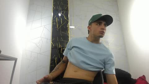 Snapshot of james_luxury chatting on 6, 4, 2026 james_luxury online show from 6, 4, 2026