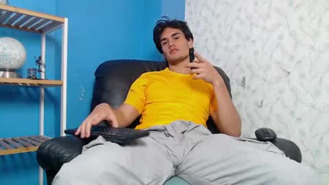 Snapshot of james_morrisonm chatting on 21, 4, 2026 james_morrisonm online show from 21, 4, 2026