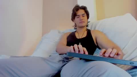 Snapshot of james_morrisonm chatting on 3, 6, 2026 james_morrisonm online show from 3, 6, 2026