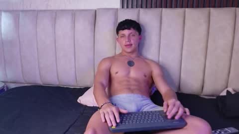 jamesgolden_ online show from 3, 12, 2025