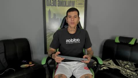 Jamesinked  online show from 5, 2, 2025