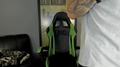 Jamesinked  online show from 27, 2, 2025