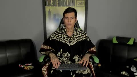 Jamesinked  online show from 10, 3, 2025