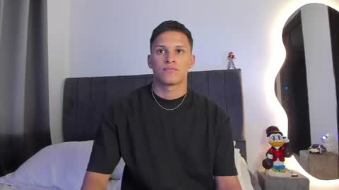 Snapshot of jamesowenn chatting on 23, 6, 2026 James Owenn online show from 23, 6, 2026