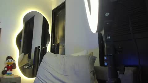 Snapshot of jamesowenn chatting on 3, 7, 2026 James Owenn online show from 3, 7, 2026