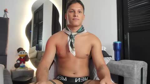 Snapshot of jamesowenn chatting on 23, 7, 2026 James Owenn online show from 23, 7, 2026