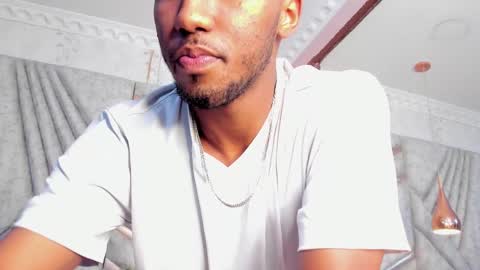 Snapshot of jamesparck chatting on 27, 2, 2025 James online show from 27, 2, 2025