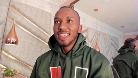 Snapshot of jamesparck chatting on 12, 3, 2025 James online show from 12, 3, 2025