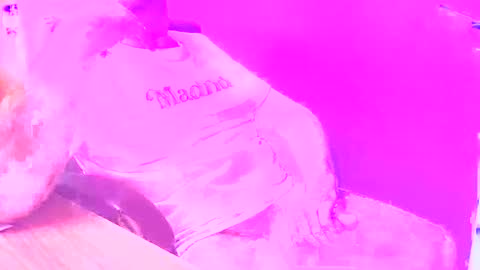 Snapshot of jamie291044 chatting on 1, 2, 2026 jamie291044 online show from 1, 2, 2026