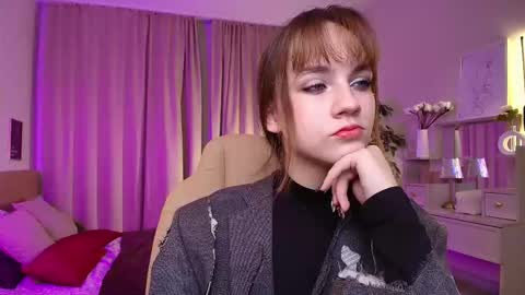 jamie_chung online show from 4, 12, 2025