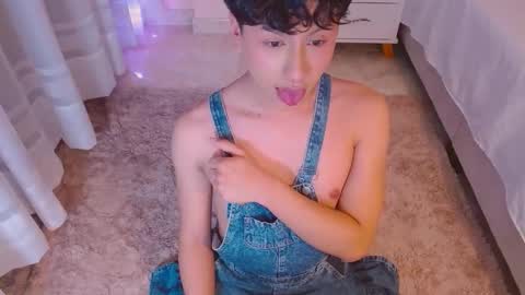 Jamie femboy online show from 22, 10, 2025