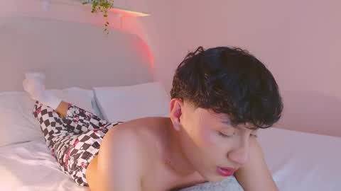 Jamie femboy online show from 9, 11, 2025