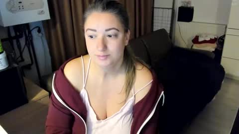 Snapshot of jamielane chatting on 27, 11, 2025 jamielanecb online show from 27, 11, 2025