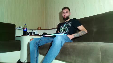 Robbie online show from 22, 2, 2025