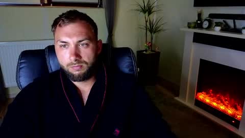 Snapshot of jamienoxus chatting on 18, 5, 2026 Robbie online show from 18, 5, 2026