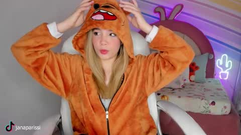 Snapshot of jana_parissi chatting on 17, 12, 2025 Jana online show from 17, 12, 2025