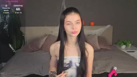 Snapshot of jane_johnston chatting on 24, 10, 2025 Eva online show from 24, 10, 2025