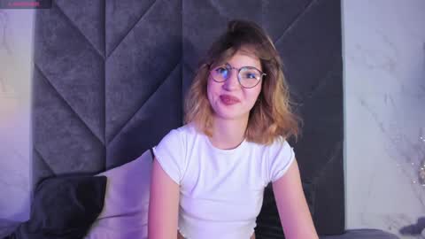 Snapshot of jane_pearl chatting on 6, 2, 2025 Jane online show from 6, 2, 2025