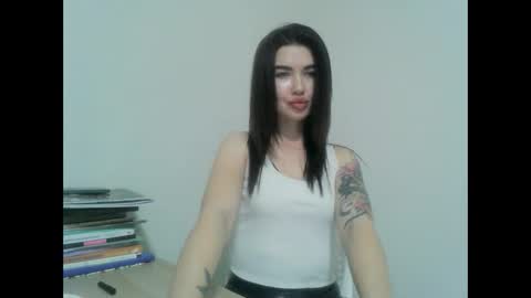 janeessa online show from 17, 4, 2026