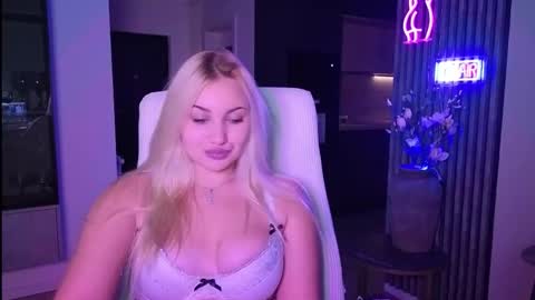 Snapshot of janemiss chatting on 28, 10, 2025 Jane online show from 28, 10, 2025