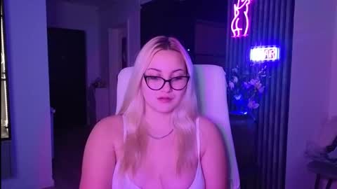 Snapshot of janemiss chatting on 5, 11, 2025 Jane online show from 5, 11, 2025