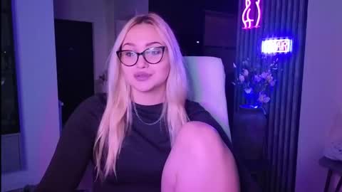 Snapshot of janemiss chatting on 6, 11, 2025 Jane online show from 6, 11, 2025