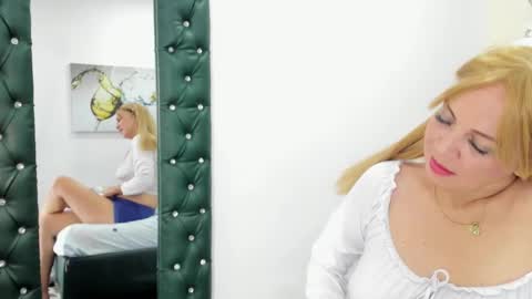 Snapshot of janeska_ chatting on 3, 12, 2024 janeska online show from 3, 12, 2024