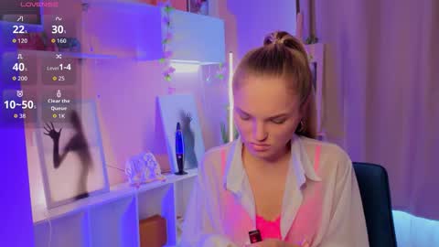 Hi Im Alice and here youll find something online show from 24, 10, 2025