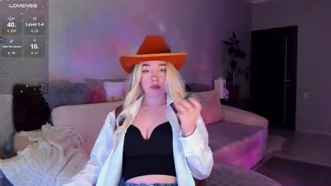 Snapshot of janice_sweet chatting on 24, 11, 2025 Janice online show from 24, 11, 2025