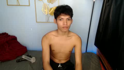 janlloyd04 online show from 13, 4, 2026