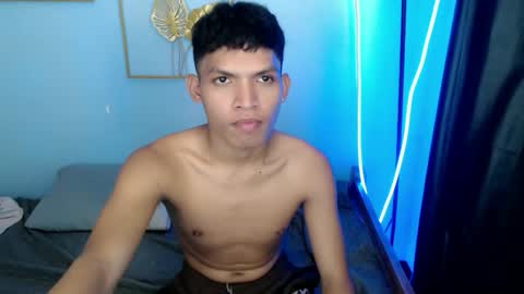 janlloyd04 online show from 15, 4, 2026