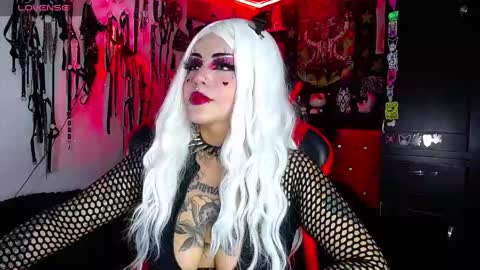 Snapshot of janna_ink chatting on 15, 1, 2025      online show from 15, 1, 2025