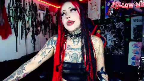 Snapshot of janna_ink chatting on 1, 12, 2025 online show from 1, 12, 2025